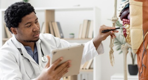 Enfermedades inflamatorias intestinales: cuáles son y cómo tratarlas