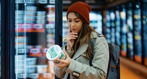 ¿En qué debemos fijarnos al momento de elegir un alimento procesado?