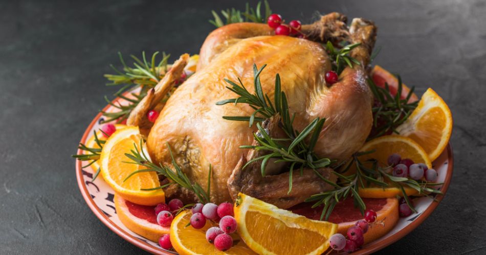 Cena navideña: pollo al horno con arroz verde